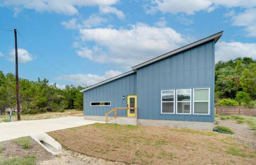 Canyon Lake Oasis: Backyard & Wraparound Deck! - Photo 3