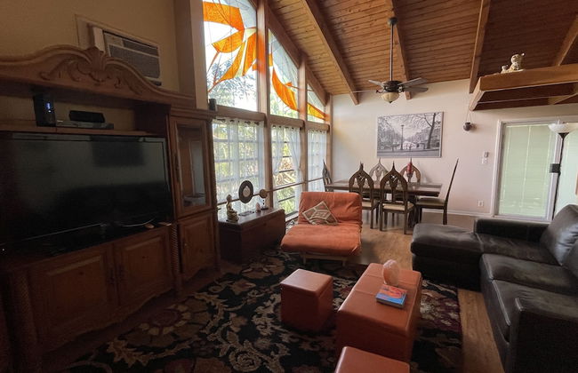 Treehouse Apartment Rentals - Foto 22