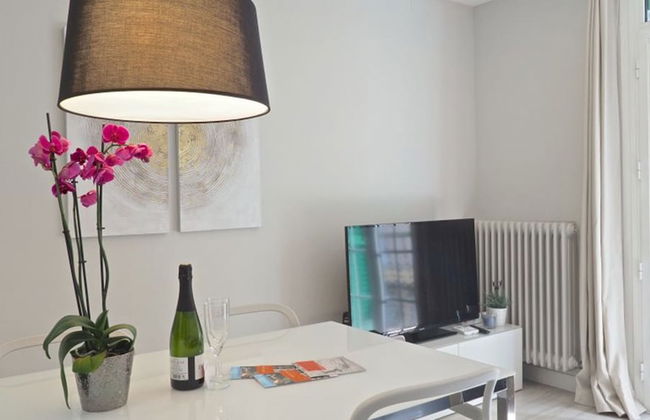 BarcelonaForRent Urban Town Suites - Photo 22