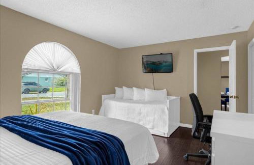 5Bd 2 Bath with Gameroom & Pool 1 story House - Foto 12