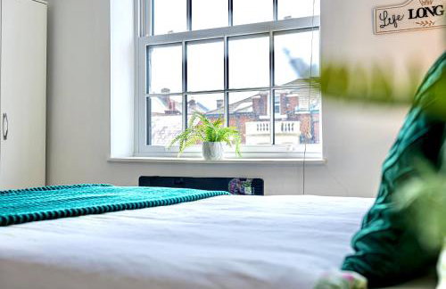 Large One Bedroom Apartments Southsea Sleeps 3 - Free Parking - Foto 65