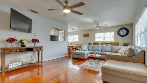 Sunny Fort Walton Beach Vacation Rental with Yard! - Foto 4