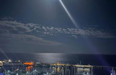 Modern, Best Location 2 bedroom, Sea view - Foto 3