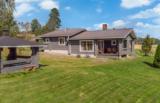 Petäjäinen - Foto 2