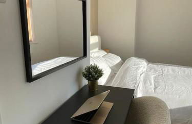 Whole House Modern Two Bedroom in Newcastle - Free Parking - Foto 19