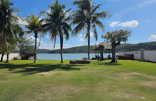 Conforto à beira da lagoa - Foto 50