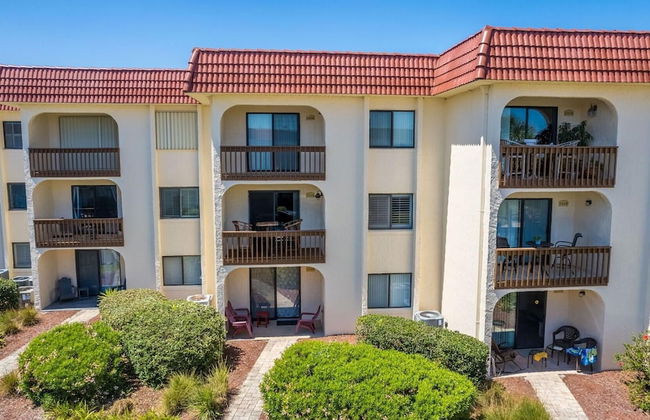 Just Beachy~ocean View~2nd Fl 2 Bedroom Condo by RedAwning - Foto 66