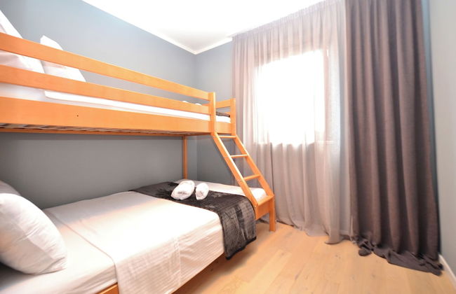 Charming Apartment With Private Pool and Garden - Foto 7