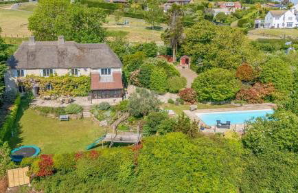 Greenhill Cottage Sea Views with Thatched Charm - Foto 1