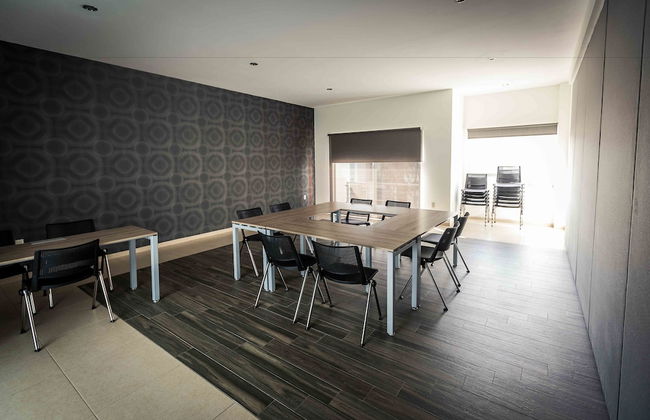 Redwood Villas Extended Stay Zona Industrial - Photo 44