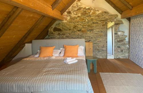 Glockenturm der Schlosskapelle von 1600 - Renaissance trifft auf die Gegenwart und beschert einen kunterbunten Urlaub für die ganze Familie mitten im Bayerischen Wald - Foto 16