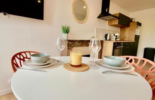 D-Day Suites - Photo 51