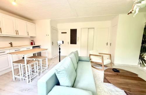 Balneo & Ciné - Jungle Touch - Direct Genève - Gare Bellegarde - Foto 8