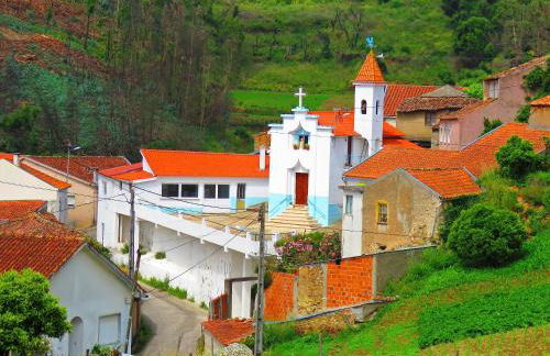 Cozy house with mountain view in Miranda do Corvo - Foto 25