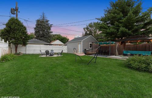 Modern Retreat, Double lot with Pergola, Fire pit, Game room, 5 min to Brookfield Zoo - Foto 17