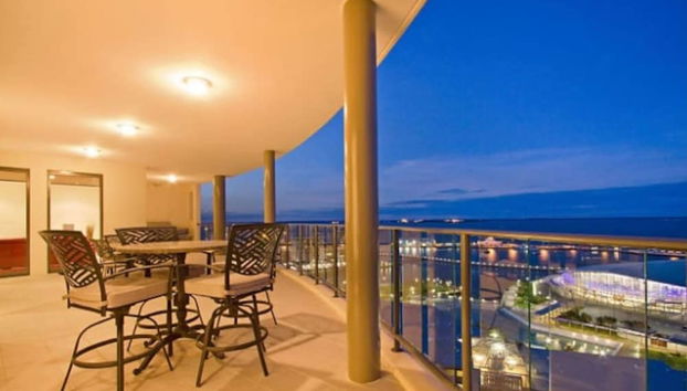 Zenlux 4BR Waterfront Penthouse Pad 270 Panoroma - Foto 4, Habitación