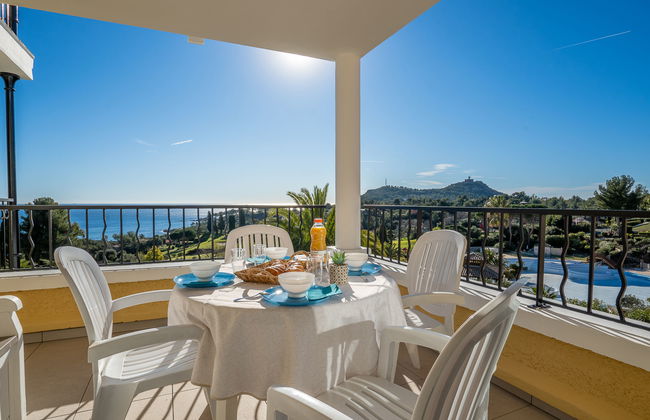 Le Village (C4221) - Foto 1