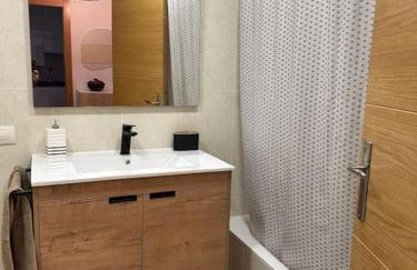 Studio 14 + garaje incluido. Nuevo, elegante, acogedor. - Foto 19