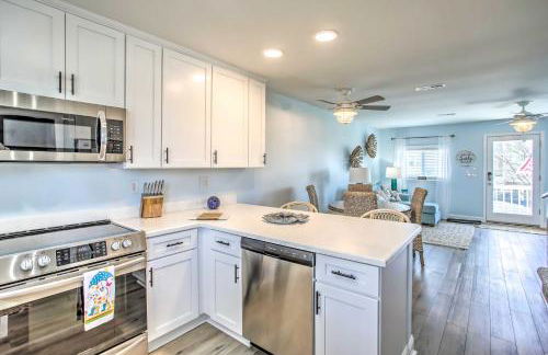 Coastal Oasis with Decks Walk to Holden Beach! - Foto 10