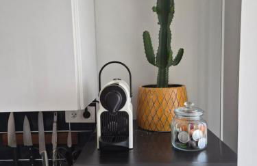 Studio climatisé avec balcon proche Champs-Élysées - Foto 7