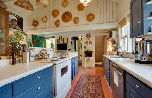 Gorgeous Victorian-Style House with Hilltop Pool! - Photo 12