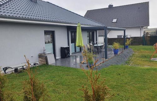 großzügige Unterkunft mit Terrasse - Foto 21