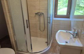 Dworek na skraju lasu - Foto 21