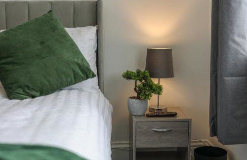 3 Bedroom House with Free Parking - Foto 62