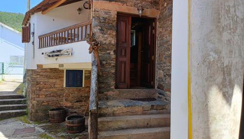 Casa do Baloiço em Porto de Vacas Aldeias de Xisto - Foto 1