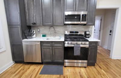 OoohLaLa! 2 Beds and 2 Full Baths w/Free Parking - Foto 21