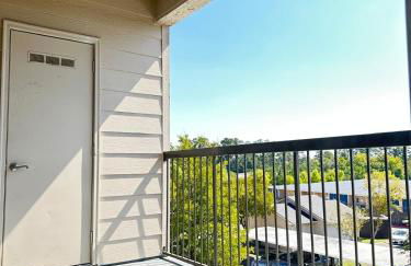 Homey 1BR Getaway Near Trails & Local Shops - Foto 3