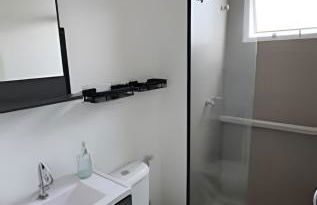 Apartamento completo, com vaga, varanda e piscina - Foto 11