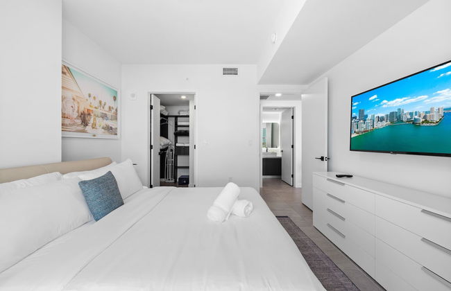 Amazing Apartments with city Views - Photo 3