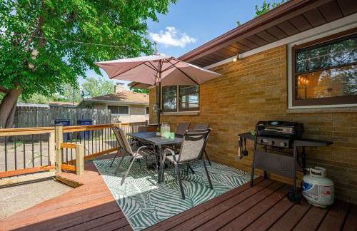 Entertainment Haven w Firepit, Games & Fenced Yard - Foto 17