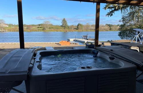 Gearhart Lakefront Vacation Rental - Foto 59