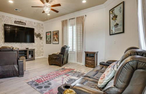 Mtn-View Patio Oasis! Luxe Family Home in Peoria - Foto 4