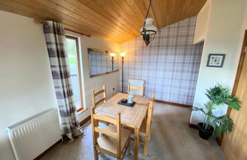 Lomond 6 with Private Hot Tub - Fife - Loch Leven - Lomond Hills - Photo 12