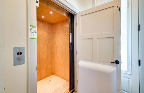 26-Acre Pilot Point Ranch Home with Pool and Mini Golf - Foto 17