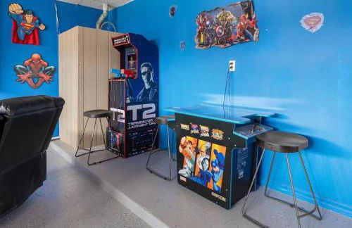 New Listing Pool and Game Room 4BR - Foto 17