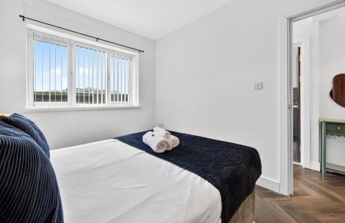 Long Stays Roath Park 2BR Apartment with Parking Central Location - Foto 14