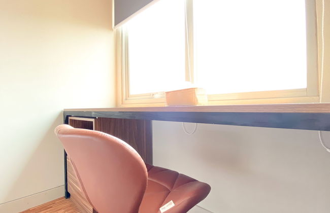 Homey and Simply Look Studio LRT City Jatibening Apartment - Photo 20