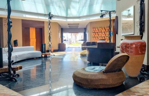 Apto Pé na Areia Condomínio Oceanside Camboinhas - Foto 30