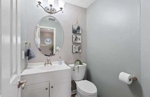 Spacious King Suite, Game Room, Patio, Firepit - Foto 24