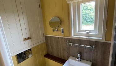 The Old Post Office - Luxurious Shepherds Hut 'Far From the Madding Crowd' based in rural Dorset. - Foto 4