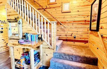 Cozy Lakefront Retreat with Game Room, Outdoor Living and Dock in Wisconsin - Foto 5