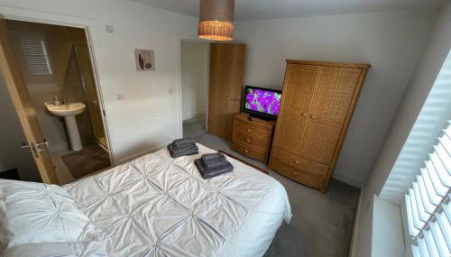 2 Bed 2 Bathroom Gated Apartment 1 Inc free Parking - Foto 5