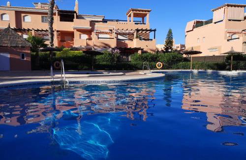 VERALID - Confort y Gran Terraza en Urb Verazul - Wi Fi y AC - Foto 9