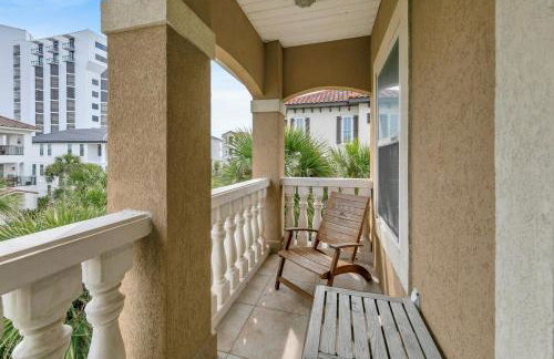 The Spyglass a 5 bed 3 bath house that sleeps 14 and just 67 steps from the beach - Foto 98