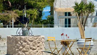Unique Beachfront Cottage House - Private Garden - Foto 4