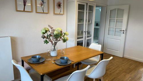 Schöne Altbauwohnung mit großer Dachterrasse für bis zu 8 Personen - Foto 4